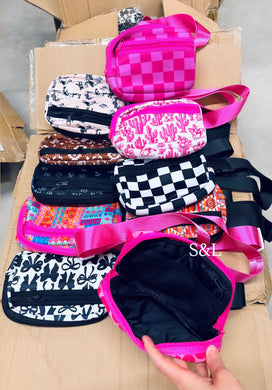 Crossbody bags (sent randomly)