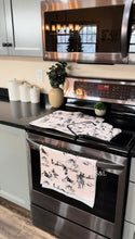 In stock kitchen sets (oven mitt, drying mat & towel)