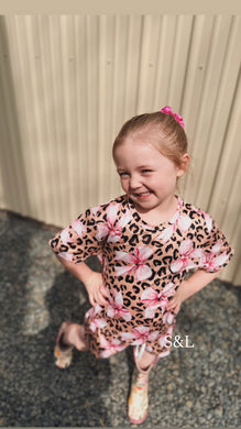 Lounge sets (adult & kids) please leave order details in the note to sellers box — end JULY  arrival