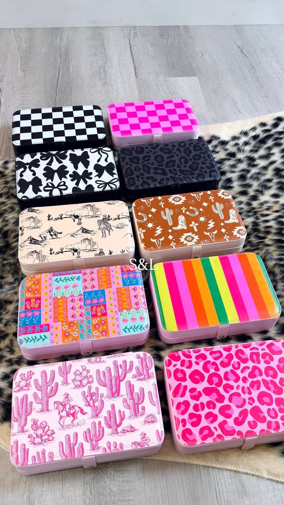 Easy storage jewelry boxes (end JULY)